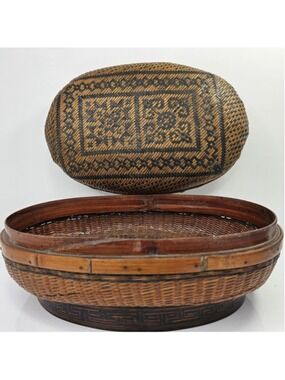 Vintage Woven Bamboo Rattan Lidded Basket Oval Footed Storage Box Asian Style...